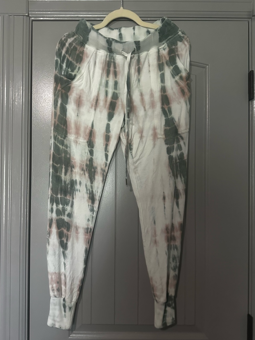Young Fabulous & Broke Tie-Dye Jogger Pants in cream/sage green/mauve